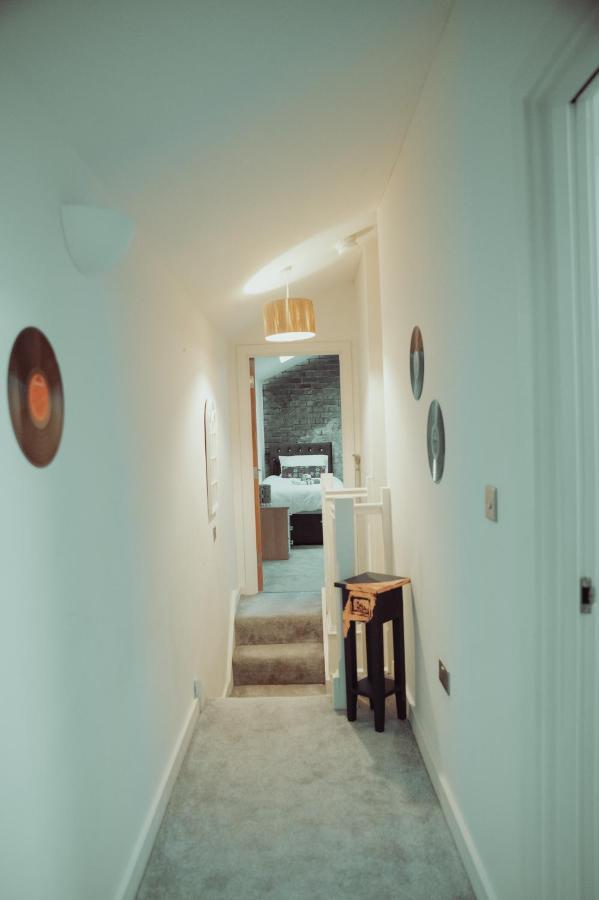 Bv Rare 3 Bedrooms At Conditioning House Bradford Perfect For Contractors Exterior photo