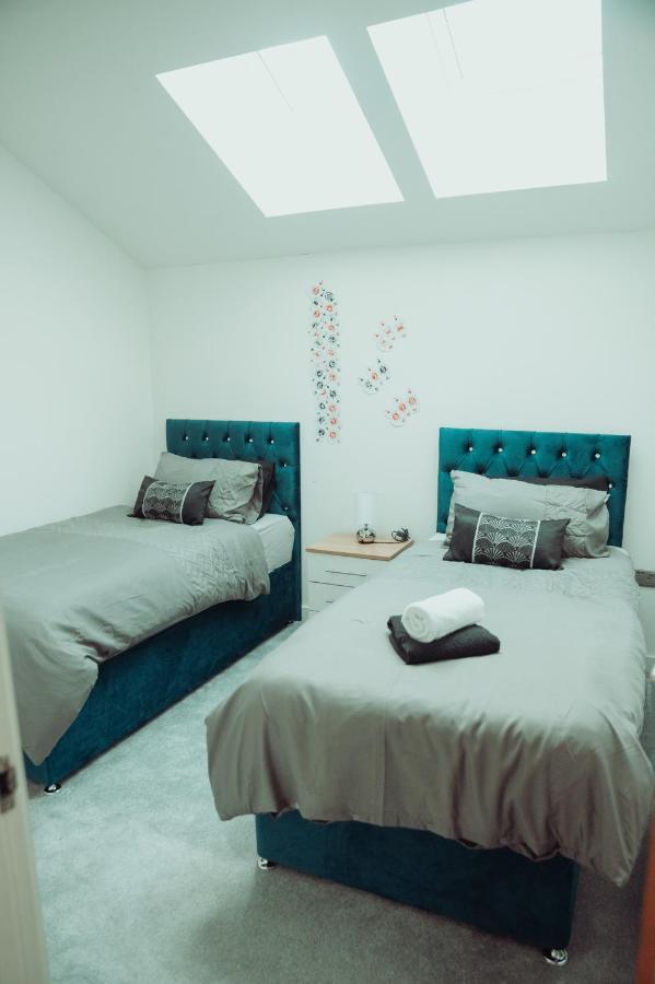 Bv Rare 3 Bedrooms At Conditioning House Bradford Perfect For Contractors Exterior photo